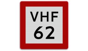 Aluminium DOR Scheepvaartbord B.11b verplicht gebruik te maken van de marifoon op het aangegeven marifoonkanaal - levensduur 20 jaar - afmeting 1000x1000mm